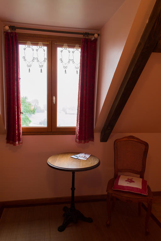 Chambres D'Hotes Sur La Courtine De Coucy Exterior foto